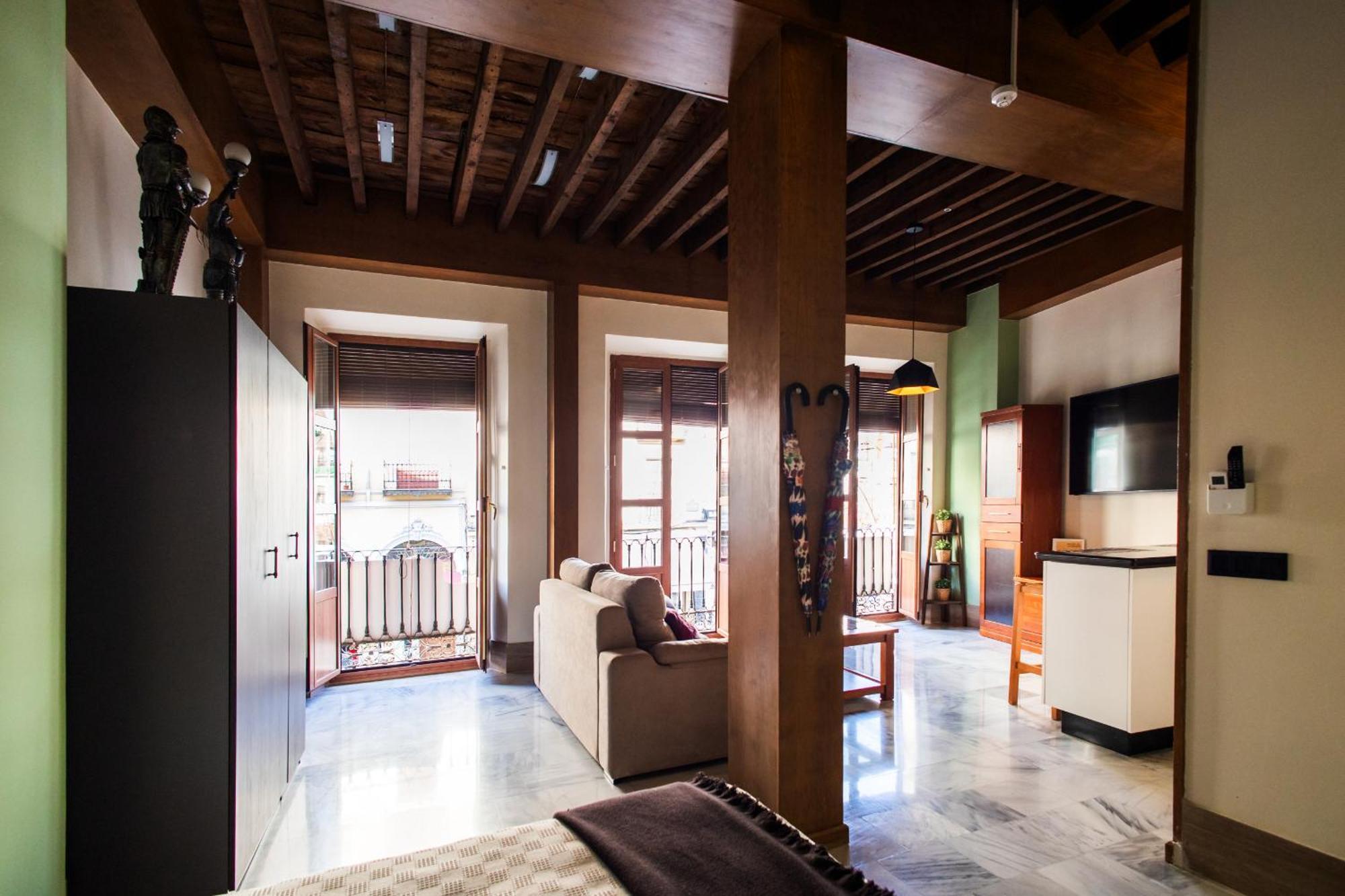 Reyes Catolicos Apartment